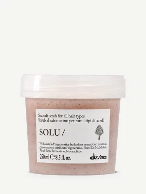 SOLU Sea Salt Scrub